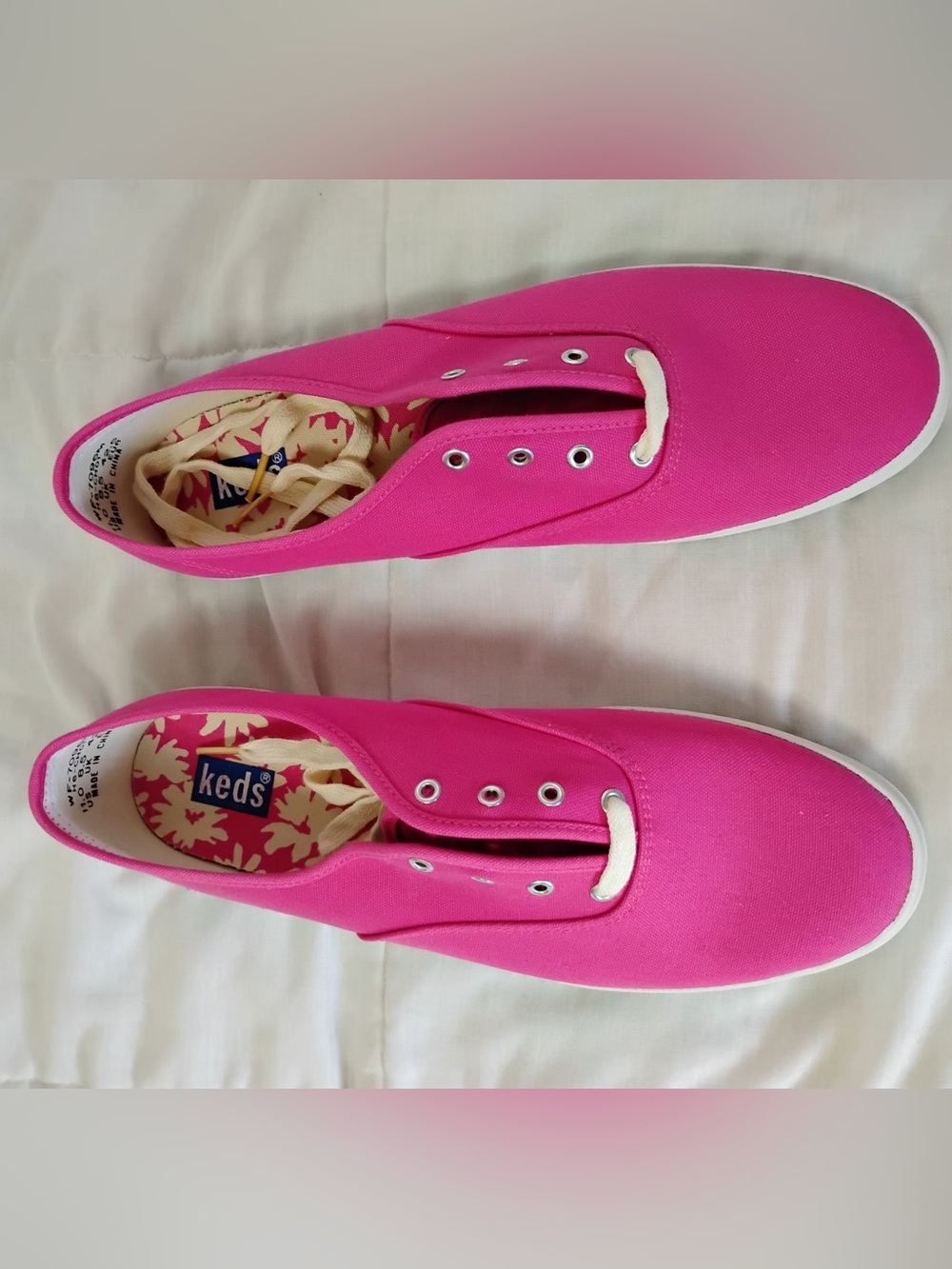 NWOT Keds Women’s Lace-Up Canvas Sneakers — Hot Pink
